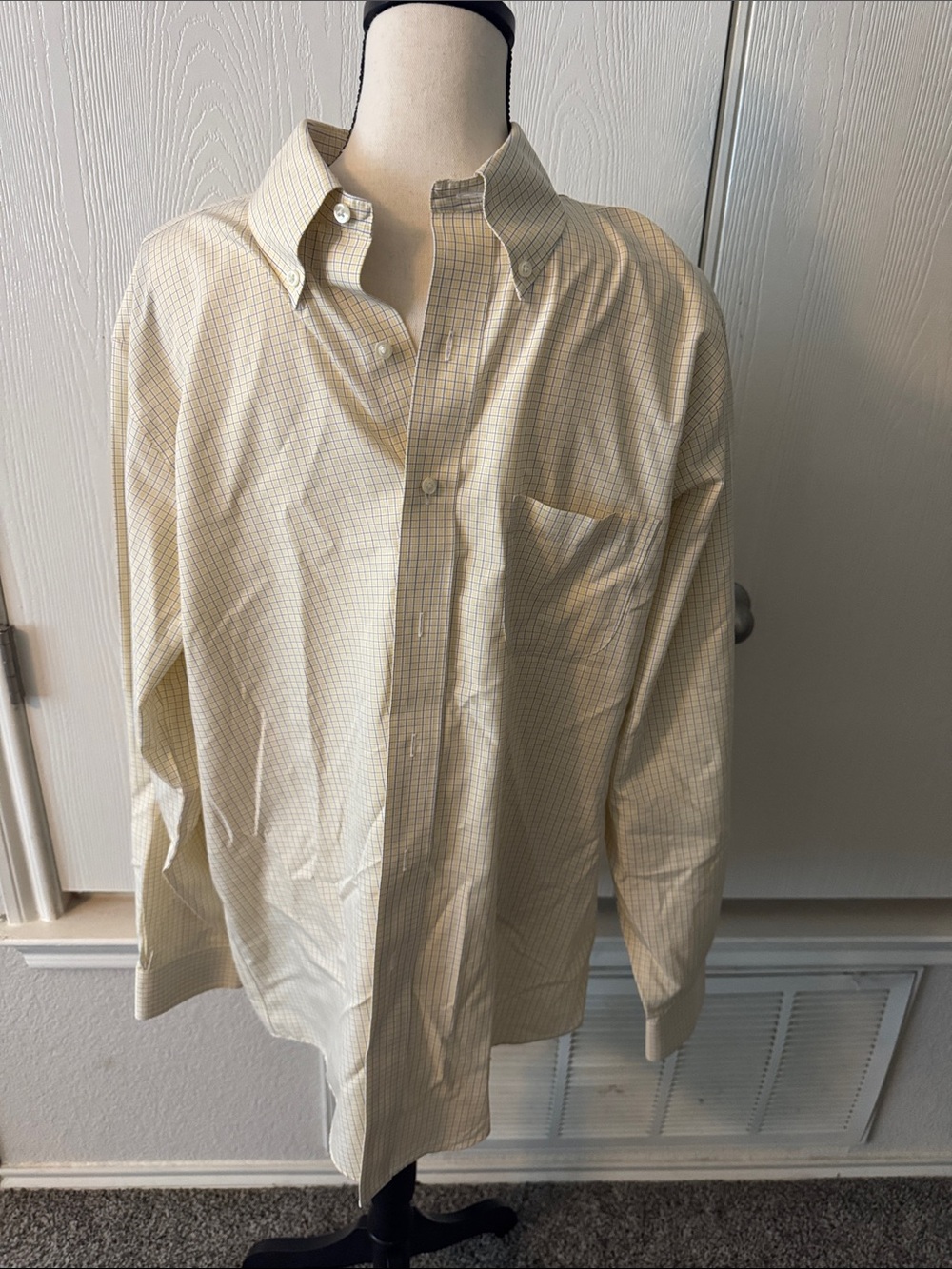 Brooks Brothers Yelloe Casual Button Down Shirt